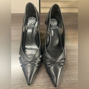 Only worn once! Vince Camaro! Black Size 9.
